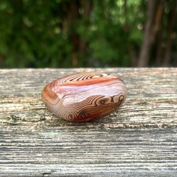 Large Sardonyx Tumble - Picture 8 of 9